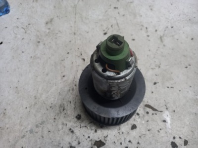 Вентилятор обдув воздуходувка audi 100 c3 443959101a фото №1