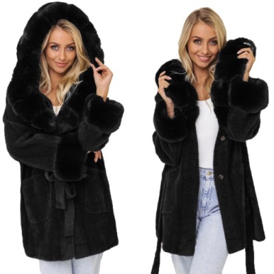 MIĘCIUTKA ALPAKA Z FUTERKIEM PŁASZCZ alpaka Z PASKIEM CZARNY