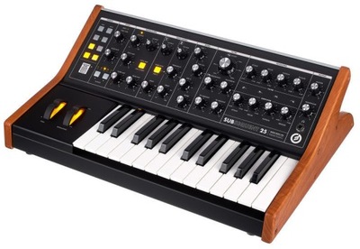 Moog Subsequent 25 Syntezator analogowy