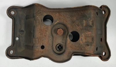 Кронштейн важеля задня mercedes w245 фото №1