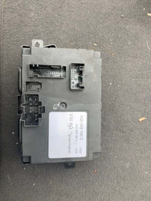 Модуль блок керування сидіння vw 5q0959760c фото №1