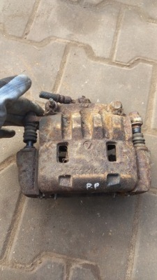 Суппорт правый перед subaru legacy iv 03-09r фото №1