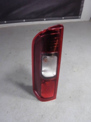 Renault trafic iii vivaro b // лампа лівий задня фото №1