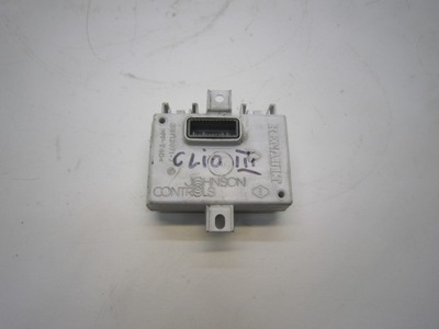 Renault clio iii модуль блок управления навигации gps 281139717 фото №1