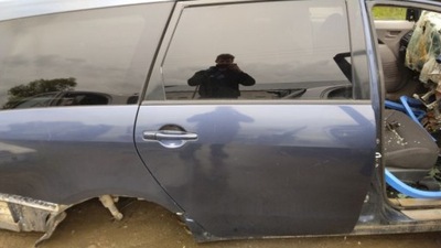 Двері праве правий задня mitsubishi grandis t65 фото №1