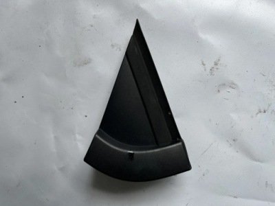 Заглушка правая крыла citroen c3 iii 9813323780 фото №1