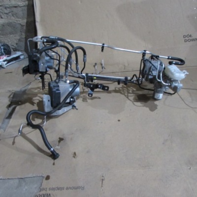 Renault zoe насос hamulcowa-abs 460115213r фото №1