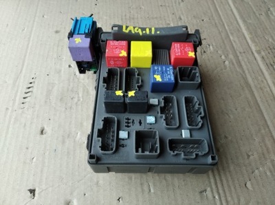 Коробка предохранителей renault laguna ii 1,6b 16v фото №1