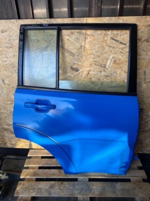 Дверь правое задние задняя mitsubishi pajero iv 5d молдинг дверь фото №1