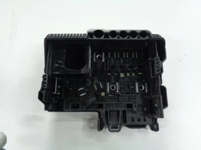 Opel adam corsa e корпус клемма плюсовая 15r фото №1