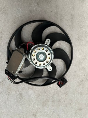 Audi оригинальный номер 7l0959455f вентилятор радиатора... фото №1