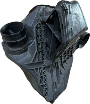Корпус фильтра воздуха audi 8k0133835ab фото №1