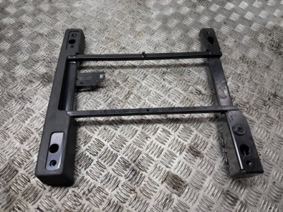 Каркас кронштейн сидіння лівий перед opel crossland x 39148594 фото №1