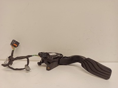 Dacia duster ii педаль газа потенциометр 180107904r фото №1