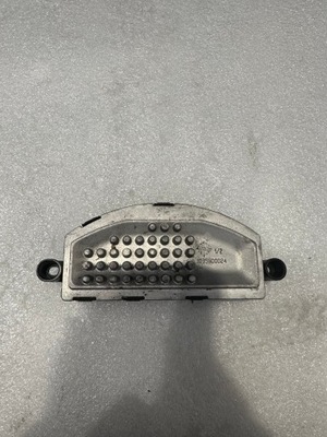 !резистор вентилятор 5q0907521d golf vii a3 8v s3! фото №1