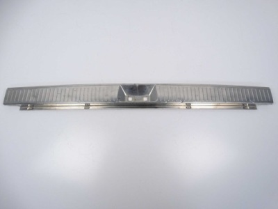 Mercedes e w210 молдинг накладка порог багажника фото №1