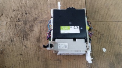 Yaris iii коробка модуль bsi 89221-0d110 фото №1