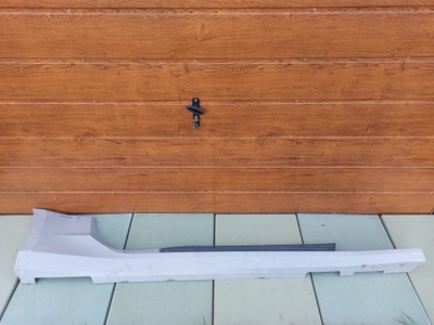 Молдинг поріг накладка поріг правий camaro 2016- фото №1