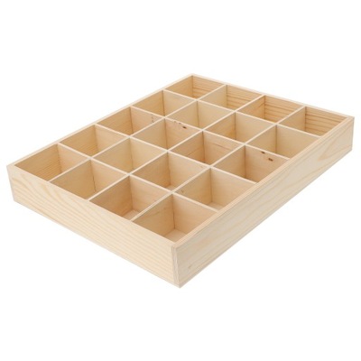 Drewniane pudełko z 20 przegródkami przechowywani