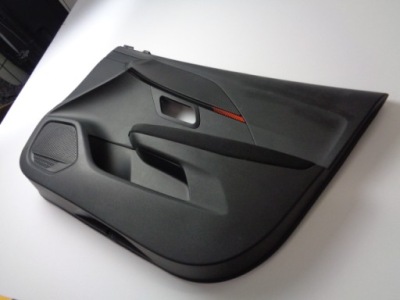 Обивка дверь правый перед peugeot 208 ii 2019- фото №1