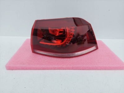Vw golf vi 6 cabrio лампа права задня задня led фото №1