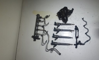 Форсунки насос молдинг 1.6 dci biturbo r9m 452 renault 0445110569 65tkm фото №1