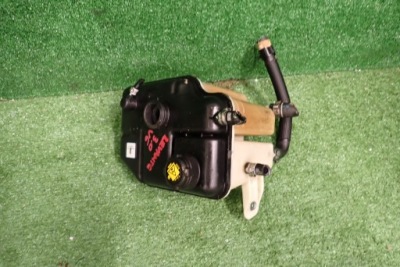 Бак розширювальний maserati levante 3.0 v6 2017 фото №1