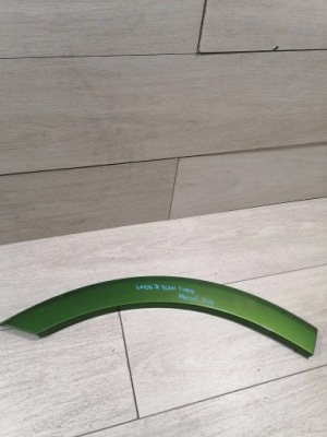 Taycan turbo молдинг дверь правый задняя 9j0854820e фото №1