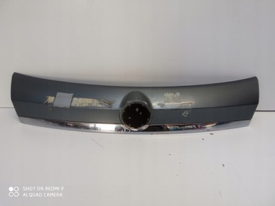 Opel mokka накладка молдинг крышки задняя фото №1