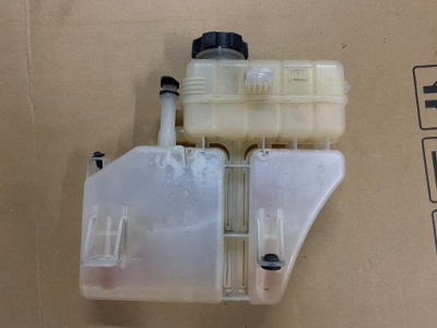 Бак жидкость охлаждающей chevrolet camaro ss фото №1