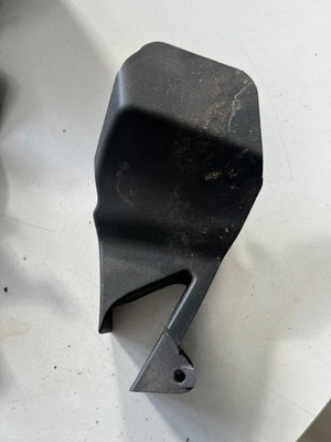 Пластик захист шарнір лівий перед renault master 4 iv 19-24 658330722r фото №1