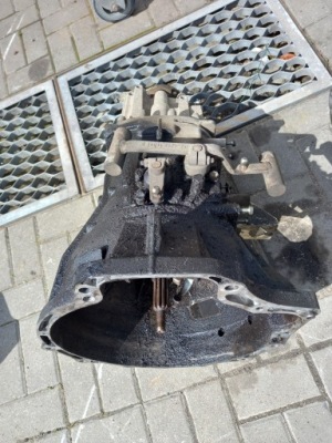 Коробка передач передач iveco 2.8 hpi 6s300 iveco 35s13 фото №1