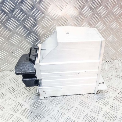 Audi a5 2018 основание / корпус аккумулятор фото №1