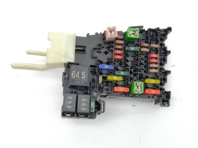 Seat ateca 2017 рамка / модуль предохранителей фото №1