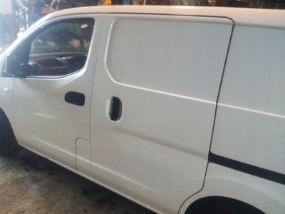 Nissan nv200 двері ліва бічний зсувні фото №1