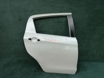 DE PUERTA PARTE TRASERA DERECHA TOYOTA YARIS 3 P13 2011-2020R  