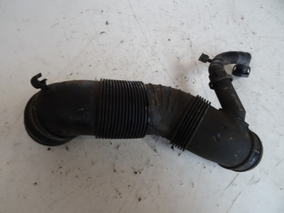 Труба воздуха audi q3 2.0tdi 5n0129858 фото №1