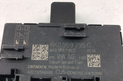 Блок управления audi q5 8r 8k0959795g 2010 фото №1