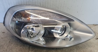 Lancia musa лампа перед права лінза оригінал europa пошкоджена фото №1