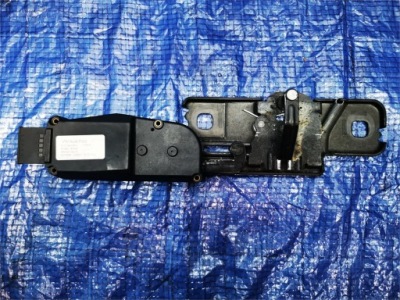 Skoda superb ii доводчик кришки багажника 4f9827383e фото №1