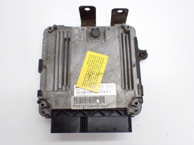 Бортовий комп'ютер блок керування двигуна 0281013845 jeep patriot 2.0d 07r фото №1