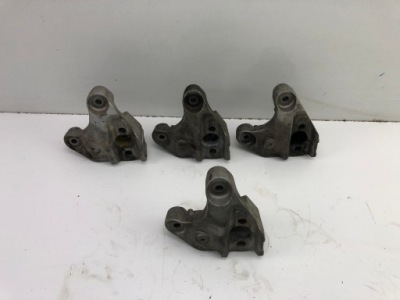 Peugeot citroen кронштейн коробки 9684812280 фото №1