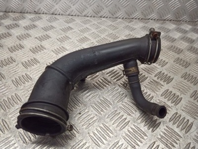 Шланг інтеркулер toyota yaris 1 1.4 d4d 17880-33010 фото №1