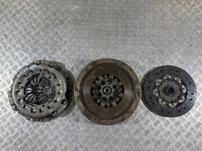 Vito 447 15- колесо двомасовий зчеплення комплект 2.2 a0262500701 фото №1