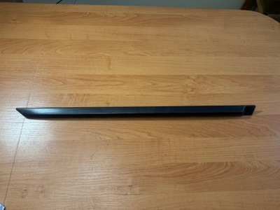 Volvo v90 ii молдинг na задні праве двері 31440103 фото №1