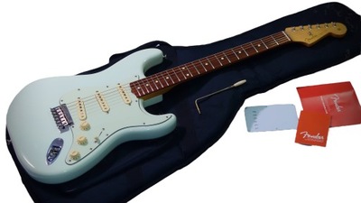 FENDER STRATOCASTER CLASSIC PLAYER 60s kolor Sonic Blue