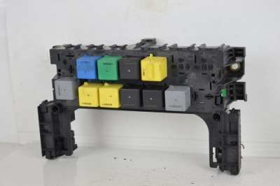 Коробка предохранителей mercedes w169 550000570 фото №1