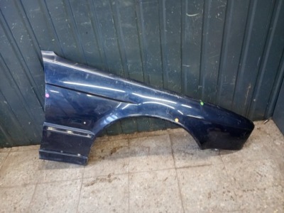 Крила правий перед bmw e34 фото №1