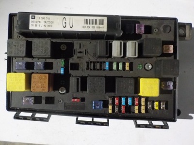 Opel astra h модуль bsi 13206748 gu фото №1