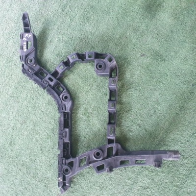 Volkswagen оригінальний номер 5g9807356 напрямна бампера фото №1